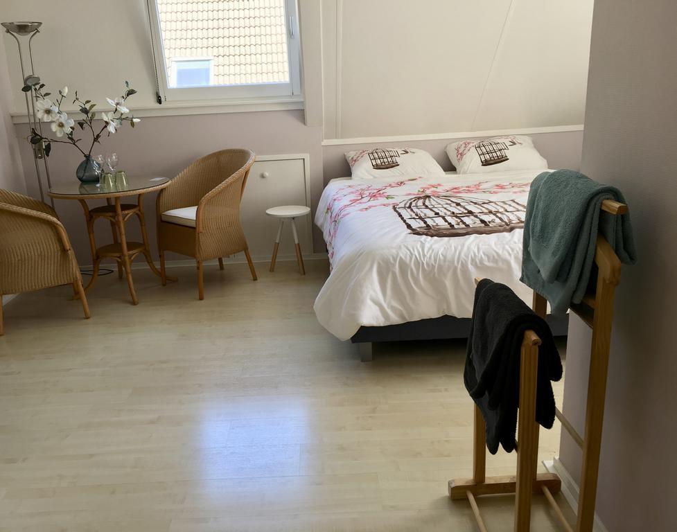 Bed And Breakfast De Lijster Zuid-Scharwoude Exterior photo